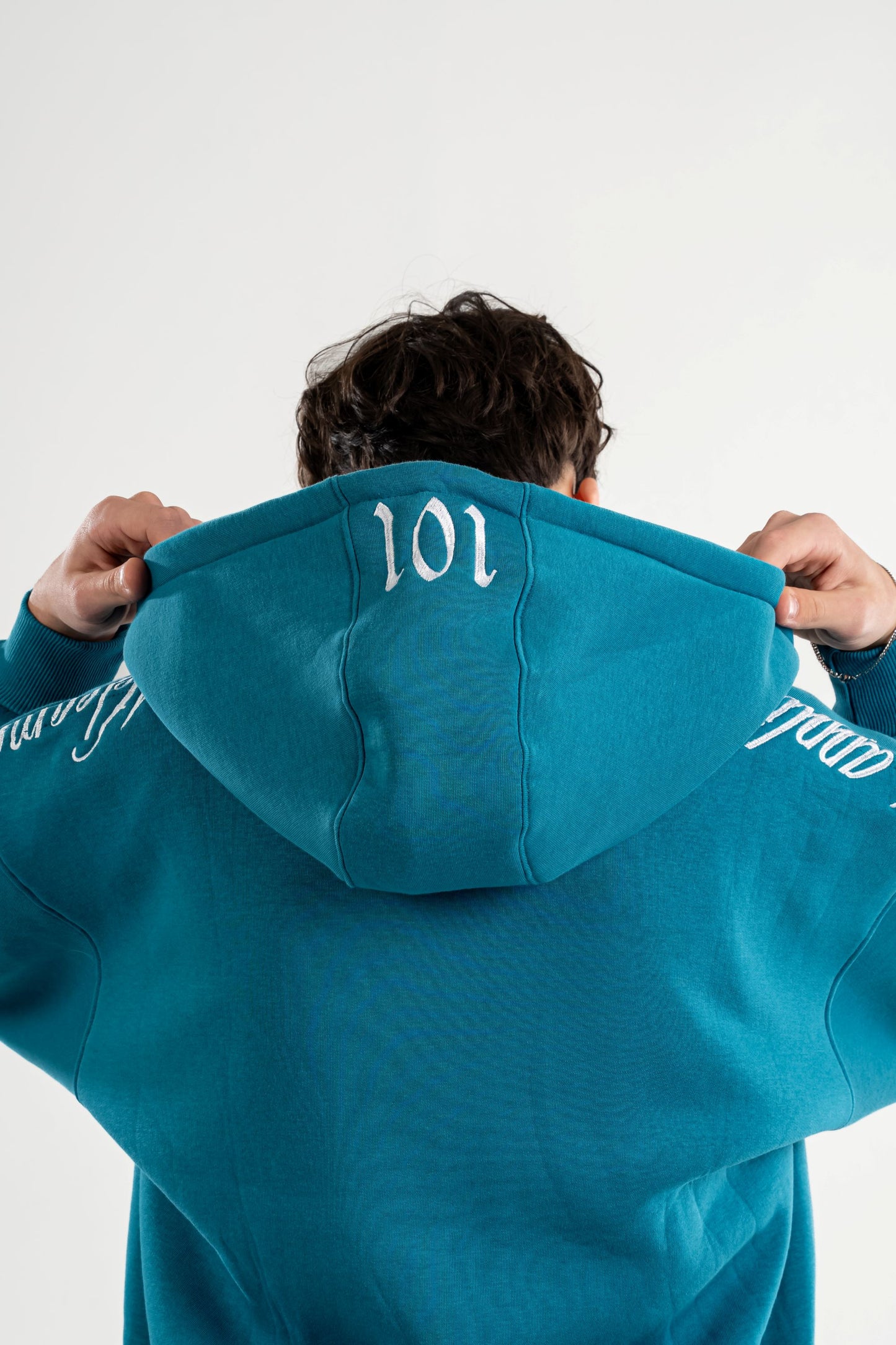 Petroul Embroidered Zip-UP